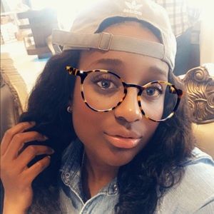 Meet your Posher, Anisha